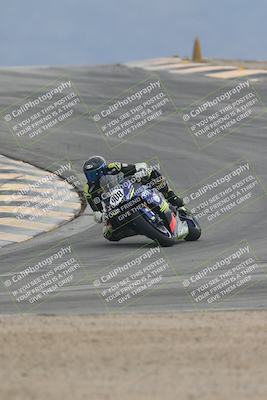 media/Sep-21-2025-Race Pace (Sun) [[98bf33ef95]]/Non Verified/1-Turns 9 and 10 (8am)/